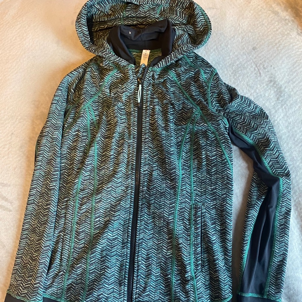 Size 8 Lulu lemon longline define jacket